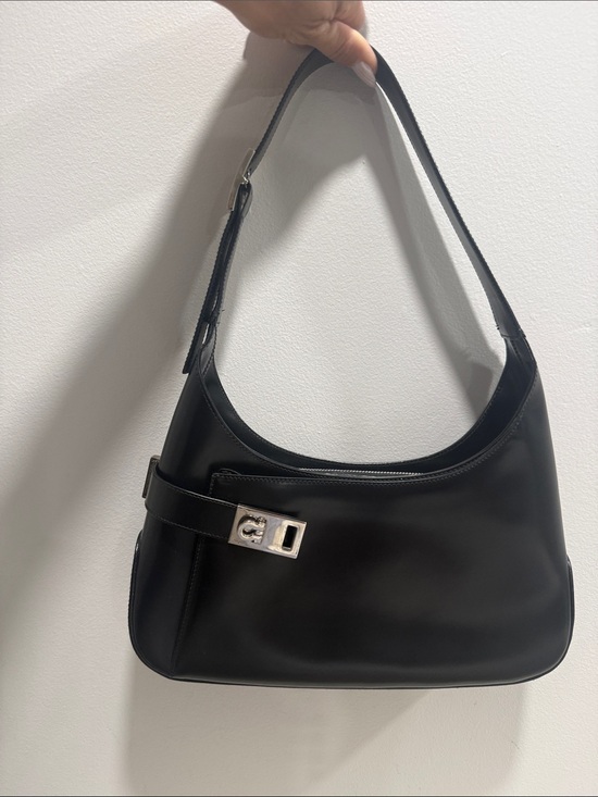 Salvatore Ferragamo Handbags - Ferragamo Classic Black Leather Shoulder Bag